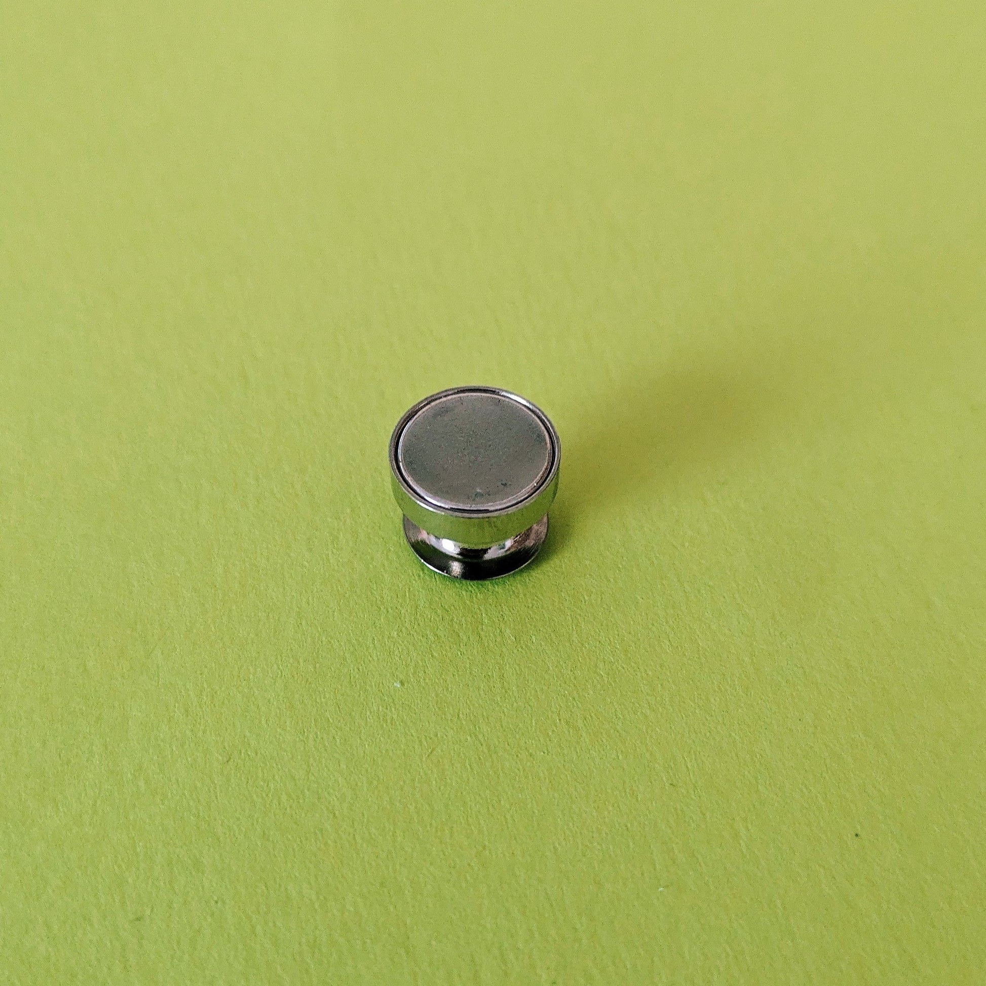 magnetic enamel pin backs